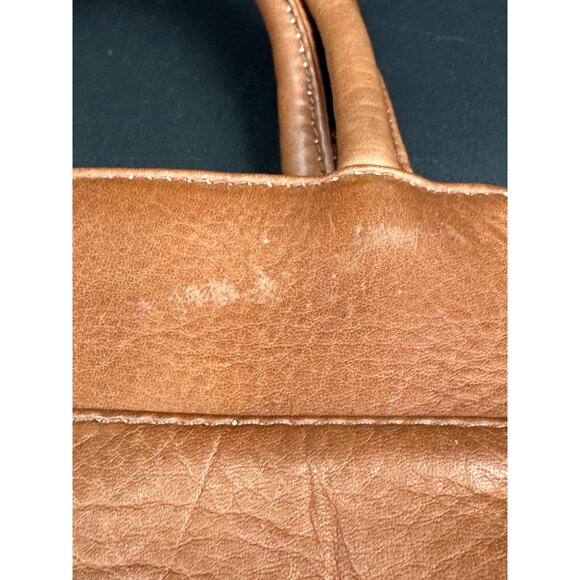 Land Outback Tan Leather Purse With 20" Shoulder Strap & Multiple Pockets - Picture 8 of 14